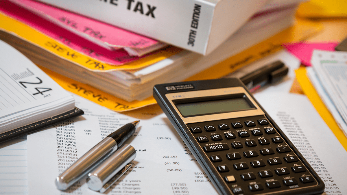 Benefits of Being a Tax Consultant