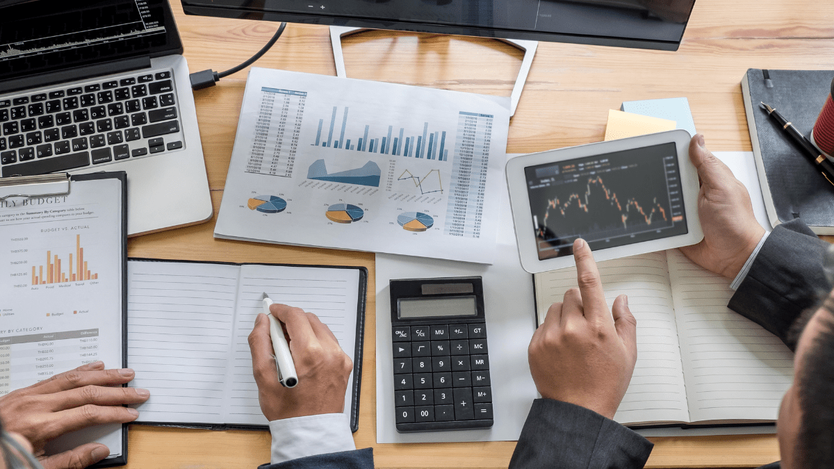 The Importance of Morals and Honesty in Finance: Building Trust and Long-Term Success